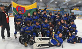 Peewee A Side Champs – Mishkeegogamang.   Photos courtesy of Lil Bands Hockey Tournament