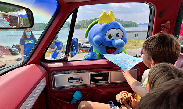 Sioux Lookout Bulletin  Blueberry Festival Photo Contest - 2nd PLACE Winners 