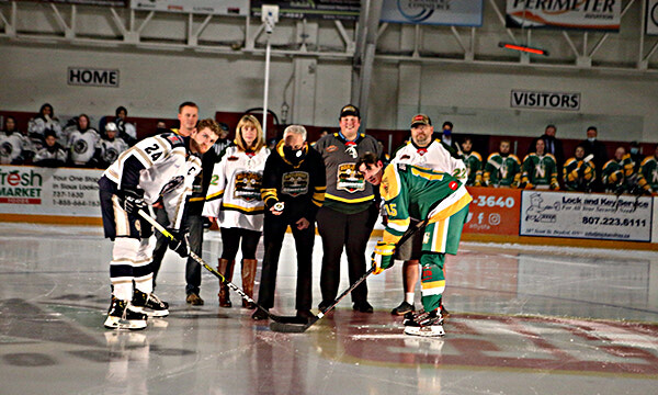 Ice Dogs, North Stars game hosted by Sioux Lookout Bombers a win with hockey fans