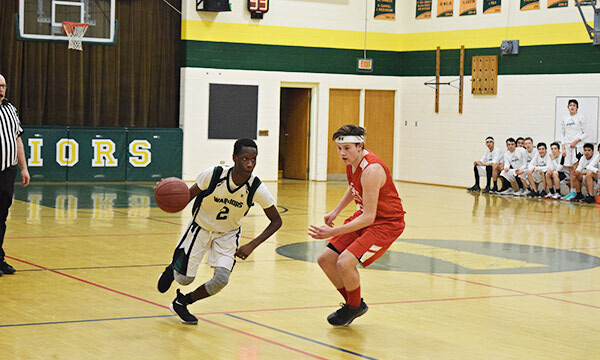 Warriors battle against the Rams