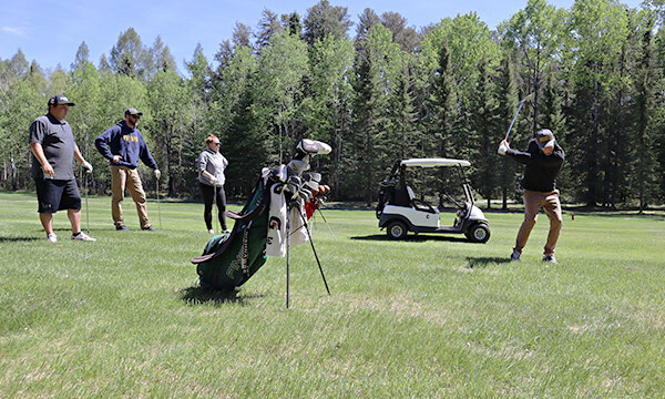 SLGCC kicks off golf season