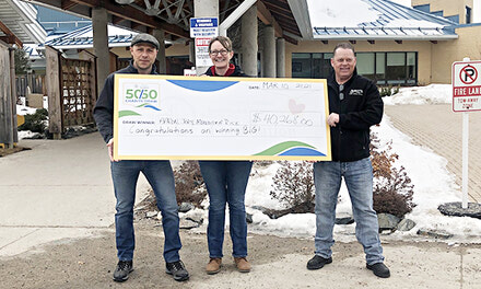 Group from Anderson’s Lodge takes home March jackpot for SLMHC Foundation’s 50/50 Draw 
