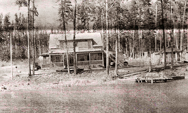 Pic of the Past: Tourist camp at Vermilion River