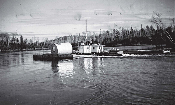 Pic of the Past: The tug is ready to round the point