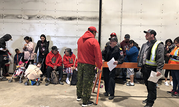Fire near Pikangikum First Nation “being held”, Sioux Lookout continuing to support evacuees