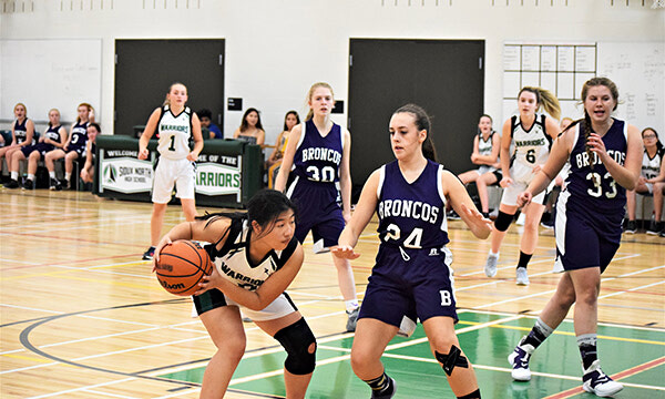 SNHS hosts Beaver Brae for court sports action