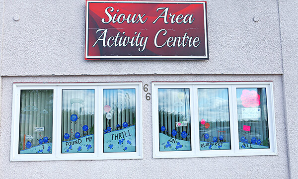 Seniors centre window display showcases Blueberry Festival spirit 